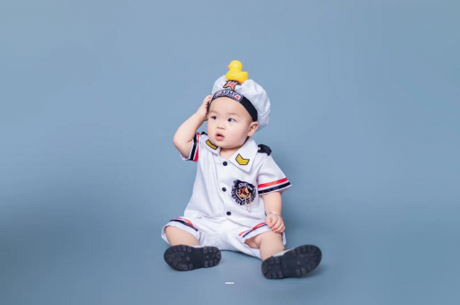 响水宝宝老摇头怎么回事